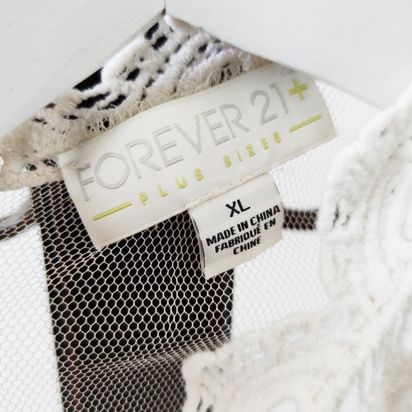 FOREVER 21 XL Cream Lace Top Blouse - Picture 3 of 3